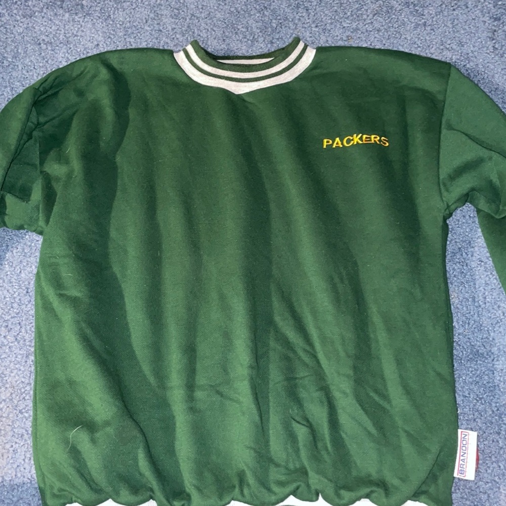 reverse-able Green Bay Packers crew neck thrifted
